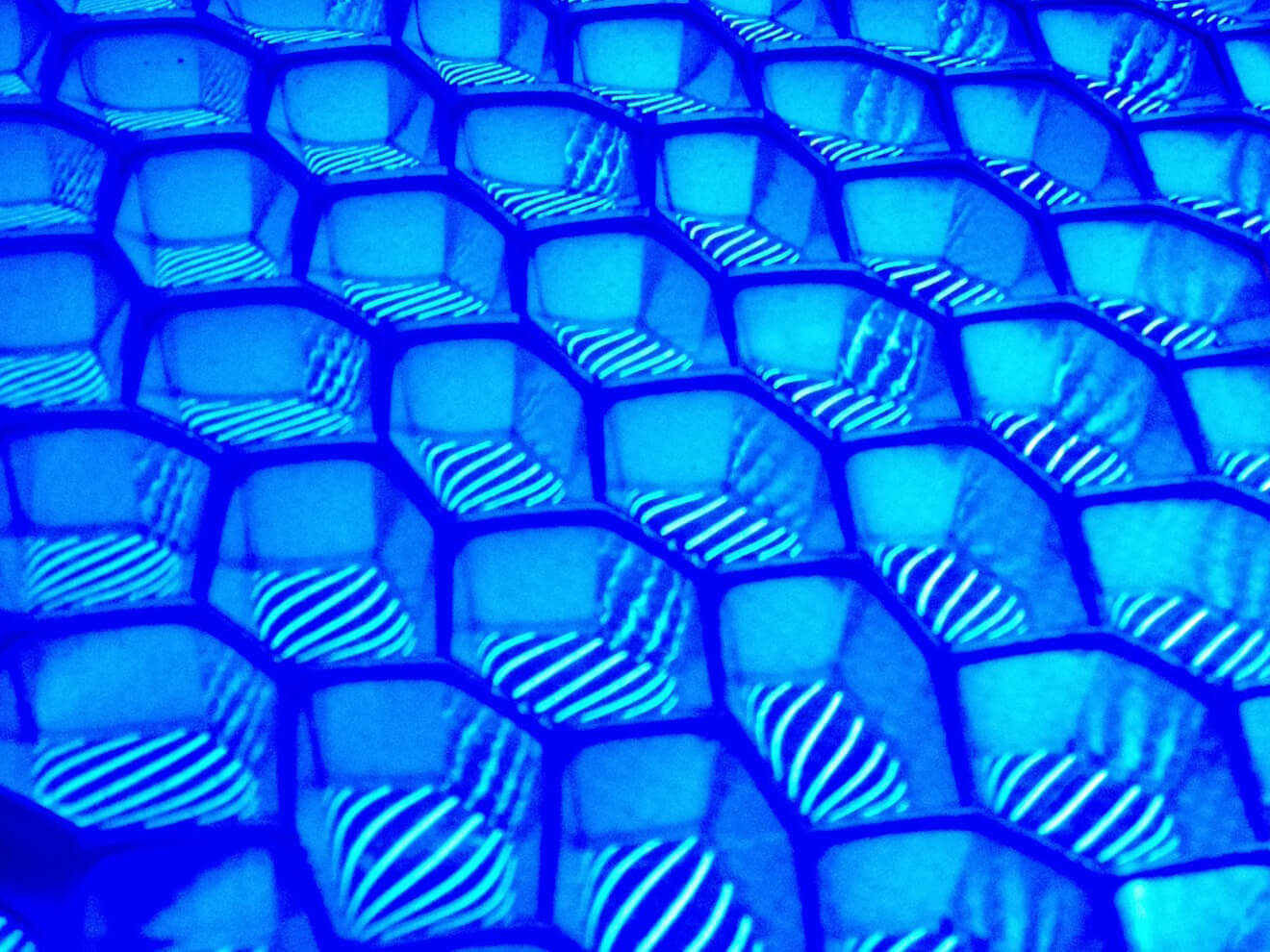 Decorative glass panels - B-Glow blue cells