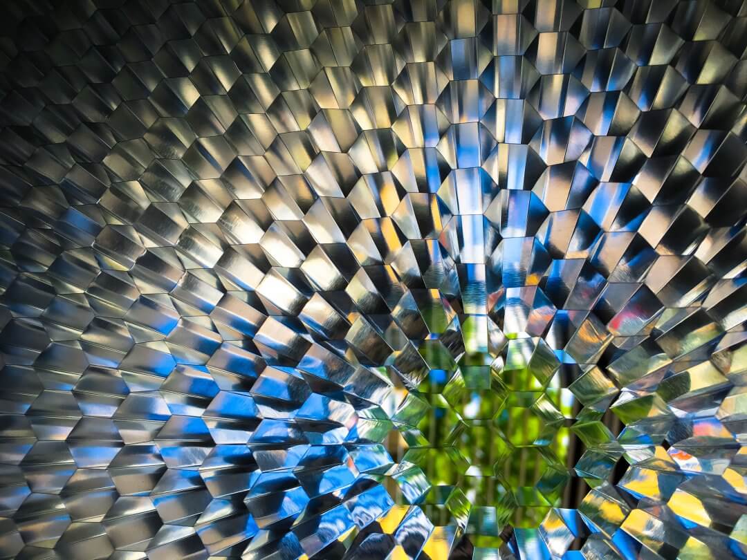 Aluminium honeycomb core in Mykon composite panels