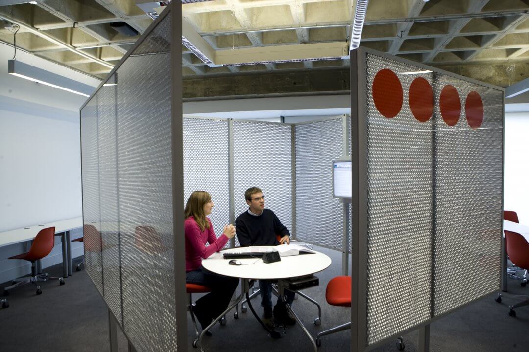 Soundproofing conference rooms with aluminium composite panels